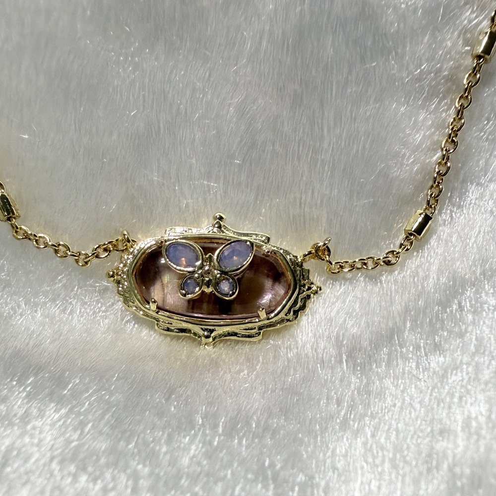 Kendra Scott x Dolly Parton Elisa Butterfly Pendant Necklace - Picture 7 of 15